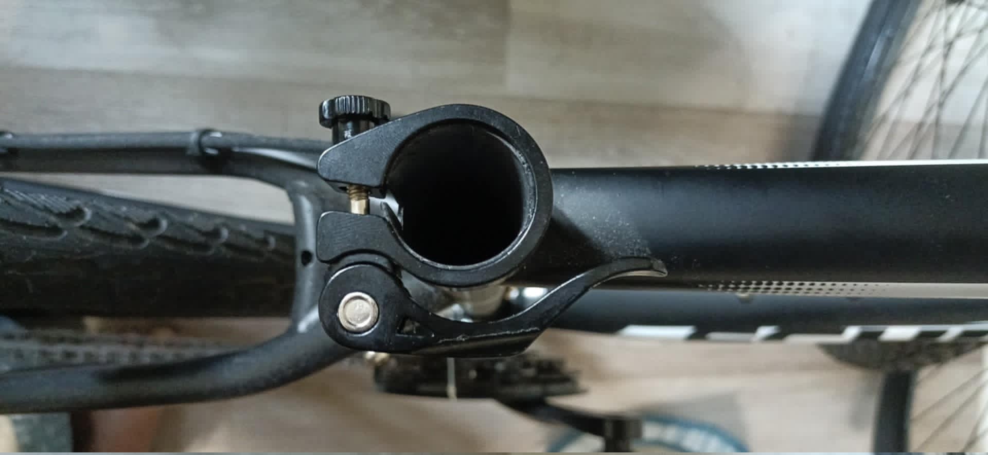 Seat Post  Easy-Adjust Clamp